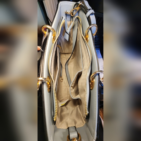 Elegant Blue and White Crocodile Pattern Handbag & Wallet Set Shoulder Strap EUC - Picture 6 of 10